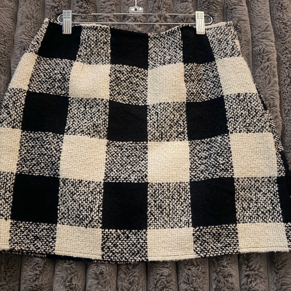 Forever 21 Black and Cream Plaid Mini Skirt